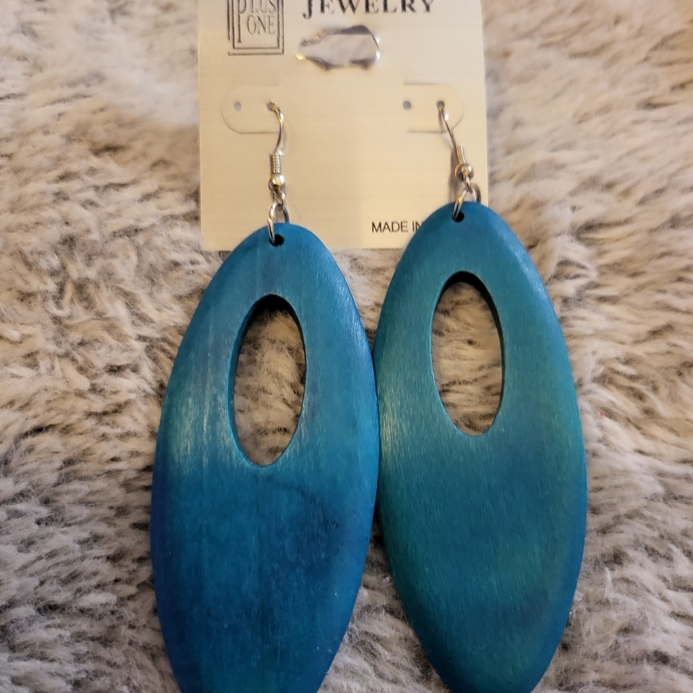 blue wooden earrings oval shape NWT